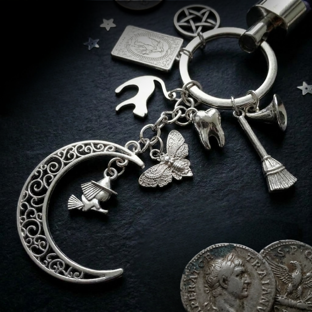 CLAVIUM CUSTODES (LLAVEROS)