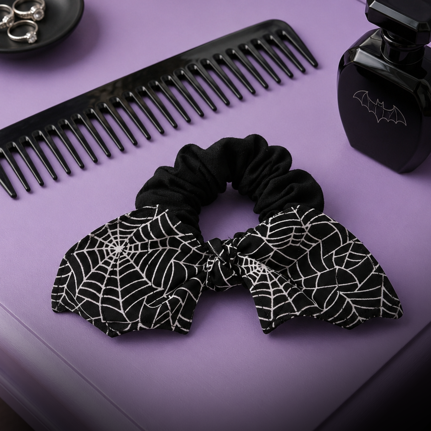 SERTUM INFERNI (SCRUNCHIES)