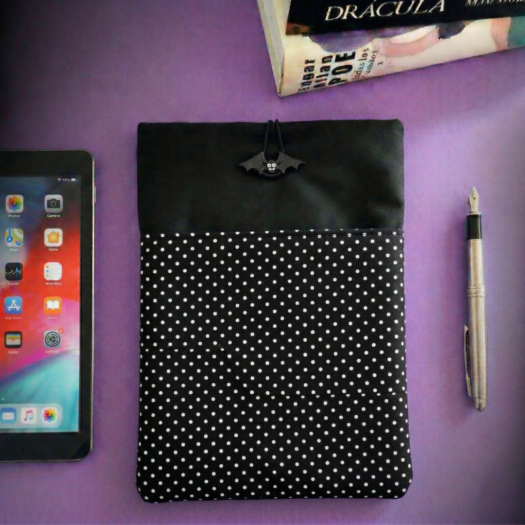 CUSTODIA (FUNDA PARA LIBROS Y TABLETS)